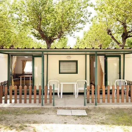 Classe Village