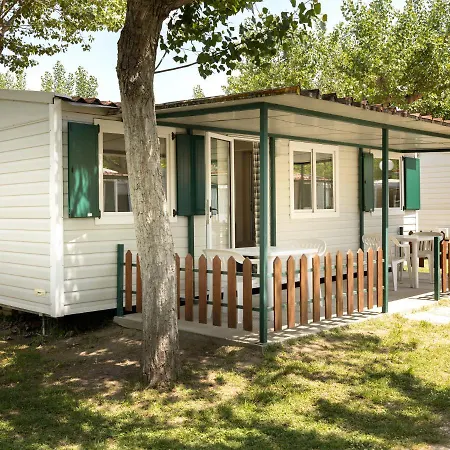 Classe Village