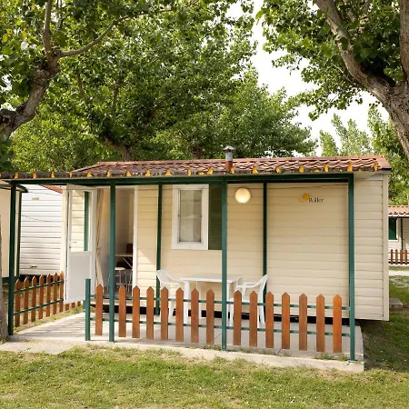 Kemp Classe Village