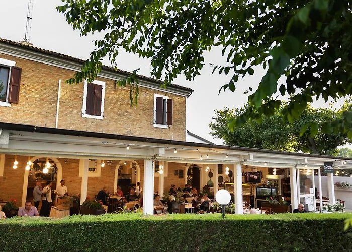 Classe Village مكان تخييم 3*